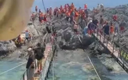 Ölüdeniz’de tatil kabusa döndü! Tur teknesinde korku dolu anlar