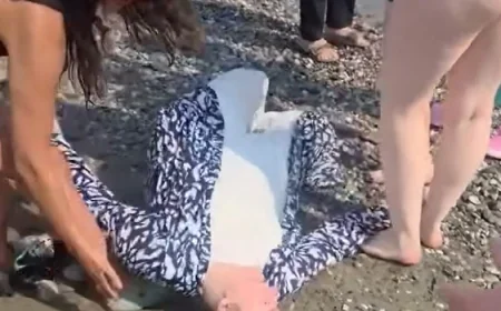 11 YAŞINDAKİ Yasin plajı ayağa kaldırdı….Ana yüreği dayanamadı, plajda kaybolan çocuğu bulundu 4 kez bayıldı