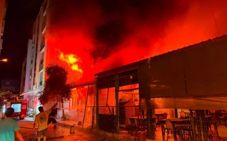 DÖNER SALONU KÜLE DÖNDÜ, KAHVEHANE DE ZARAR GÖRDÜ