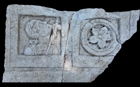 SİDE’DE TARİH YENİDEN YAZILIYOR! 2 BİN YILLIK HERAKLES KAPISI GÜN YÜZÜNE ÇIKARILDI