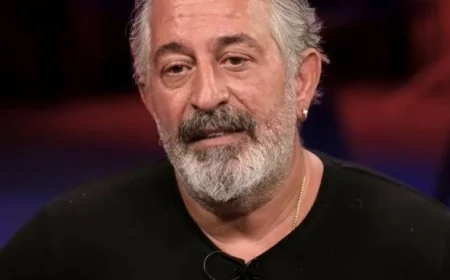 ÜNLÜ KOMEDYEN CEM YILMAZ HASTANEYE KALDIRILDI