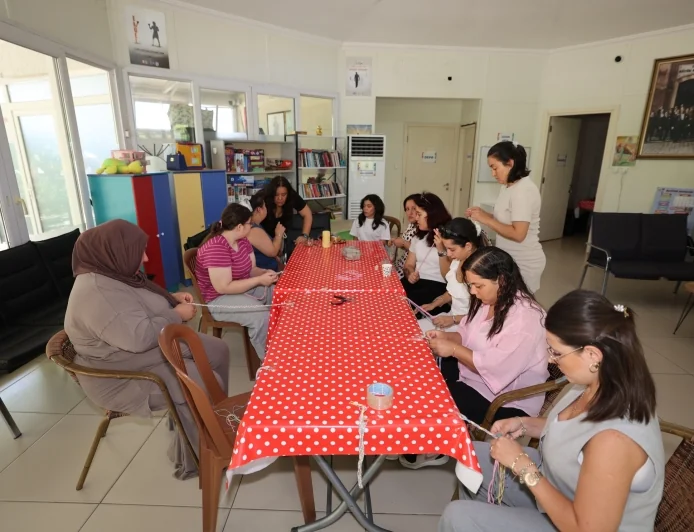  ENGELSİZ YAŞAM MERKEZİ’NDE ÜRETEREK GÜÇLENİYORLAR