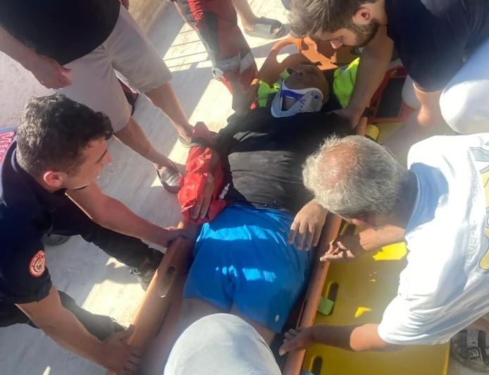Bodrum'da 5 Metrelik Havuz Makine Dairesine Düşen Vatandaş Kurtarıldı