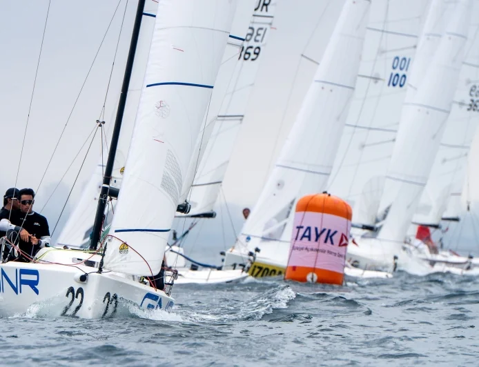 14. TAYK-Eker Olympos Regatta’da J70 etabı tamamlandı