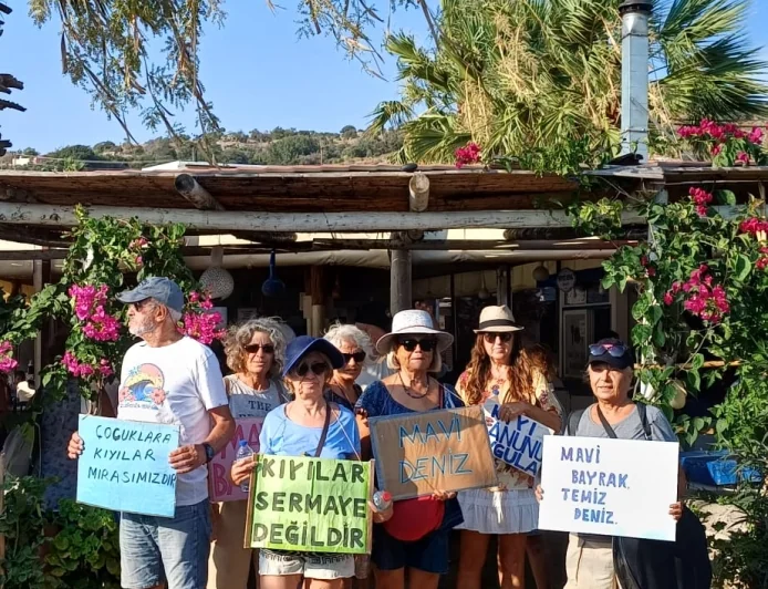 DENİZE GİREMEDİKLERİ GÜMÜŞLÜK'TE 8 HAFTADIR EYLEMLEDELER…GÜMÜŞLÜK’TE İKİ AYDIR İSYAN VAR: DUYAN YOK..