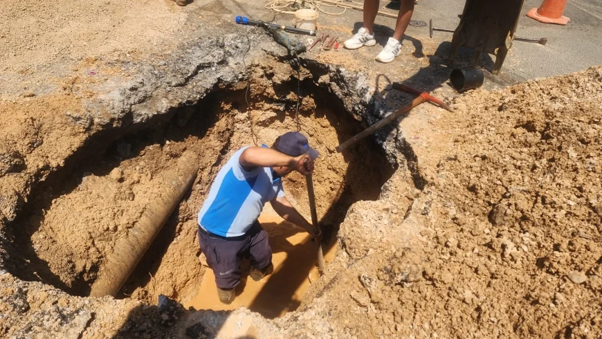 TORBA'DA  İSALE HATTI YİNE PATLADI: “YAPTIKÇA PATLIYOR, MİLLİ SERVET BOŞA AKIYOR”