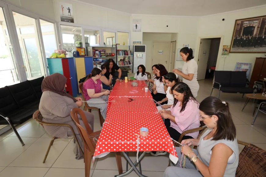  ENGELSİZ YAŞAM MERKEZİ’NDE ÜRETEREK GÜÇLENİYORLAR