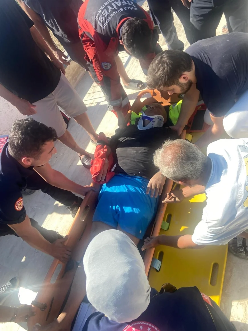 Bodrum'da 5 Metrelik Havuz Makine Dairesine Düşen Vatandaş Kurtarıldı
