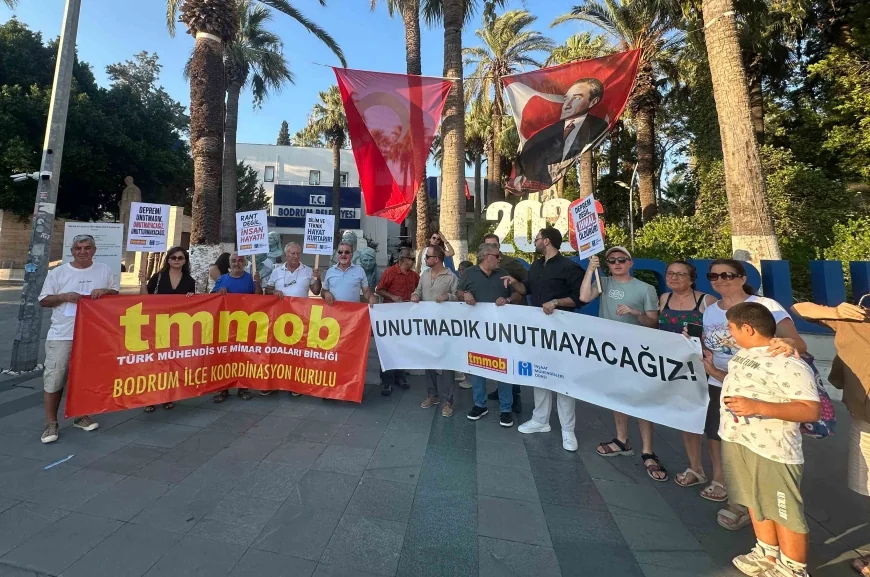 BODRUM’DA 17 AĞUSTOS DEPREMİ ANILDI: “DEPREM DEĞİL, CAN KAYIPLARI ÖNLENEBİLİR”