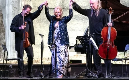 23. Gümüşlük Müzik Festivali Gülsin Onay ve oğlu Erkin Onay’ın konseri ile sona erdi