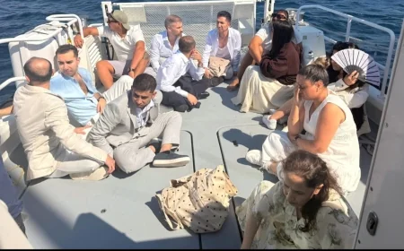 Yelkenli teknede kaçarken yakalandılar “Turistiz geziyoruz” dediler