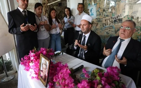 SANAT GÜNEŞİ ZEKİ MÜREN, 30. YILINDA BODRUM’DA DUALARLA ANILDI