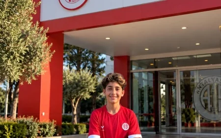 Futbolcu Yaman Ülgüner Bodrum’dan Antalya’ya transfer oldu