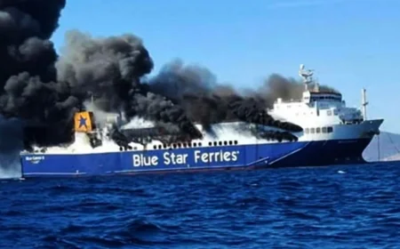 MİKONOS AÇIKLARINDA YANAN FERİBOTTA KRİTİK SAATLER: 29 KİŞİ KURTARILDI FERİBOT YANMAYA DEVAM EDİYOR