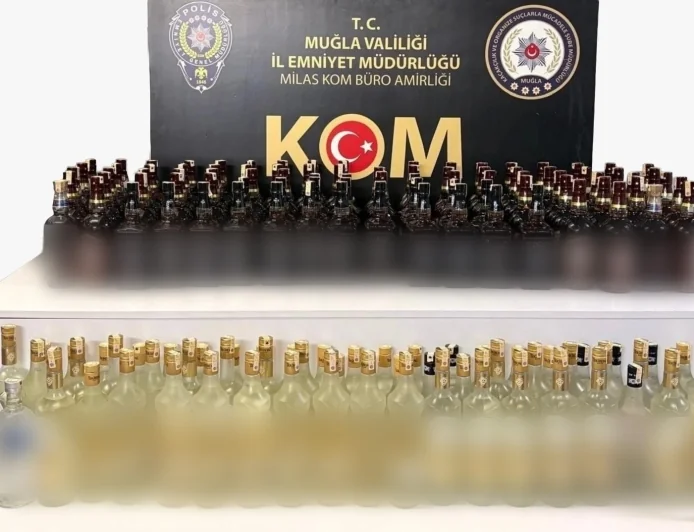 ARAÇTA KAÇAK İÇKİ OPERASYONU: 154 ŞİŞE ELE GEÇİRİLDİ