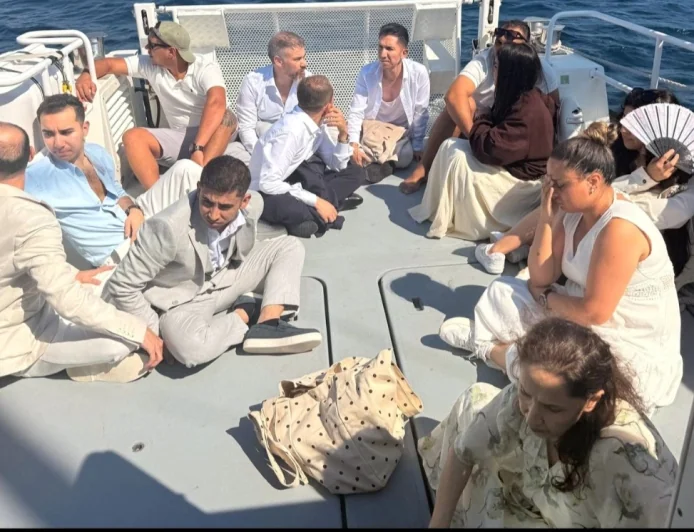Yelkenli teknede kaçarken yakalandılar “Turistiz geziyoruz” dediler