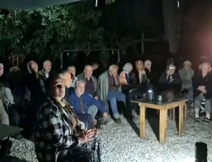   İKİZKÖY AKBELEN’DE TOPRAKLARINI KORUMAK İÇİN YENİ DİRENİŞ ÇADIRI KURDULAR.. İKİZKÖY AKBELENLİLER “MADEN ŞİRKETİ KÖYLERİMİZE ÇÖKMEYE ÇALIŞIYOR, TEYAKKUZA GEÇTİK”