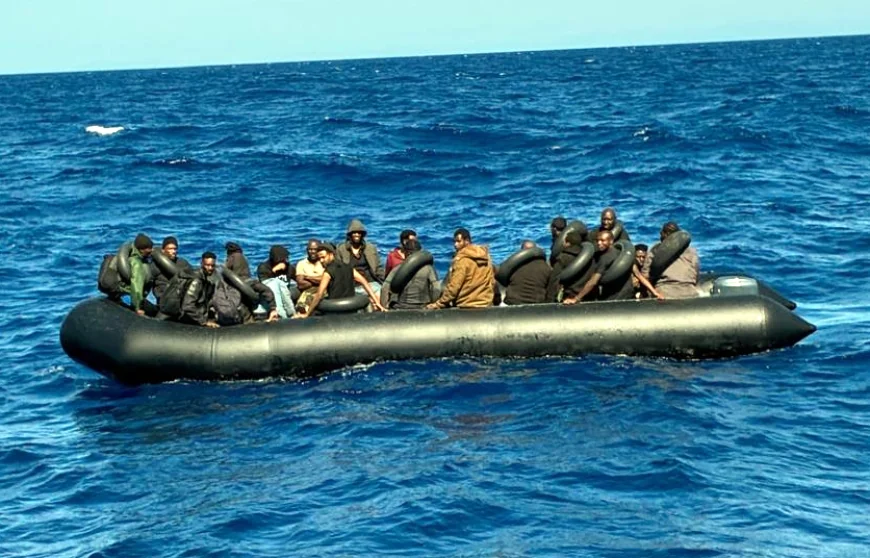 BOT İLE UMUDA YOLCULUK YARIM KALDI...36 GÖÇMEN YAKALANDI