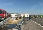Tır ile Yolcu Otobüsü Çarpıştı , 11 Ölü, 26 Yaralı Var.....