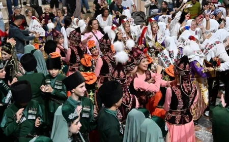 DÜNYANIN RENKLERİ FETHİYE'DE BULUŞTU! 17. ULUSLARARASI FESTİVALE YOĞUN İLGİ