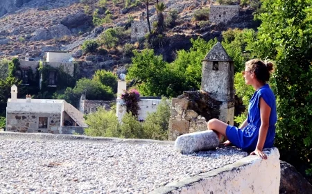 BODRUM’UN 800 YILLIK KORSAN KÖYÜ! TAŞ EVLERİ VE GİZEMLİ HİKÂYESİYLE KARAKAYA