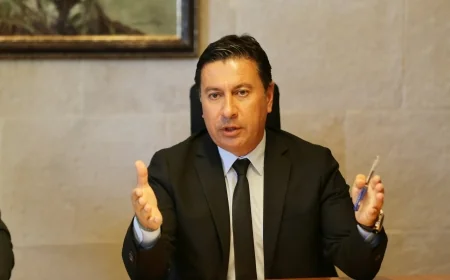 SON DAKİKA...MUĞLA BÜYÜKŞEHİR BELEDİYE BAŞKANI AHMET ARAS CHP’DEN İSTİFA ETTİ