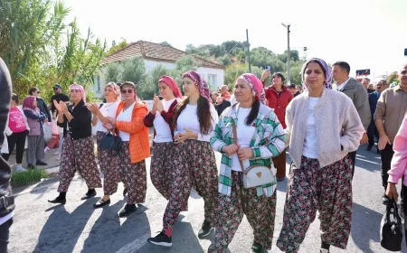 TARIM ŞENLİĞİ’NDE KADIN ÇİFTÇİLER İZ BIRAKTI