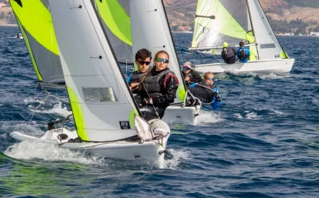 TYF YELKEN LİGİ 470, 420, RS FEVA YARIŞLARI FOÇADA BAŞLADI 