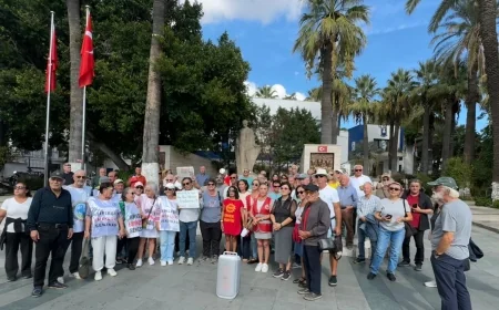 BODRUM’DA ÖZGÜR BASIN İÇİN SES YÜKSELDİ: “GAZETECİLİK SUÇ DEĞİLDİR!”