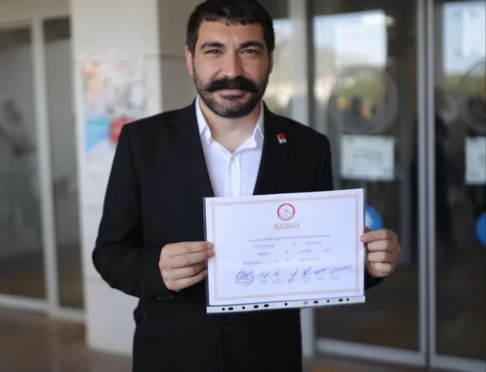 Niyazi Atare 5 yıl hapis cezası aldı, meclis üyeliği düştü