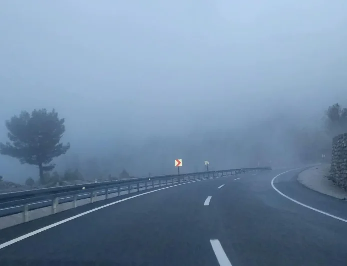 MUĞLA-DENİZLİ KARAYOLUNDA SAĞANAK VE SİS UYARISI
