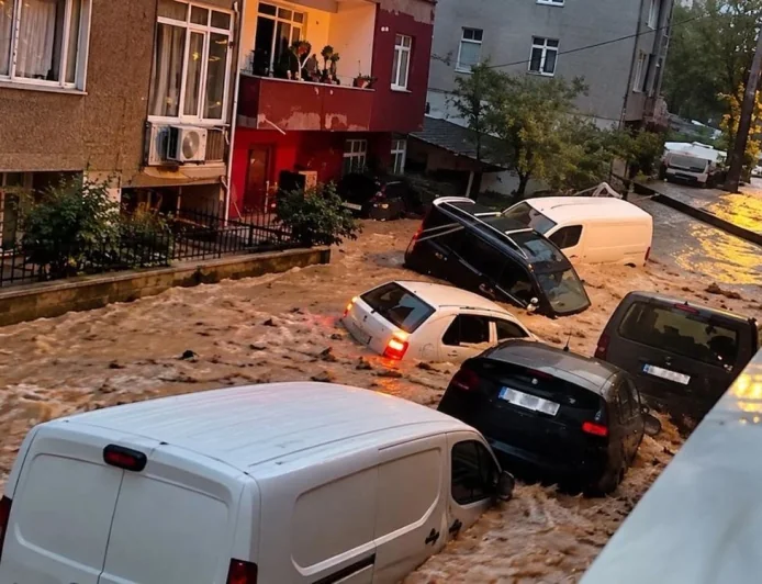METEOROLOJİ MÜHENDİSLERİ ODASI’NDAN SEL FELAKETİNE ZEHİR ZEMBEREK AÇIKLAMA: YAĞIŞLAR DEĞİL, YANLIŞ KENTLEŞME SORUMLU!