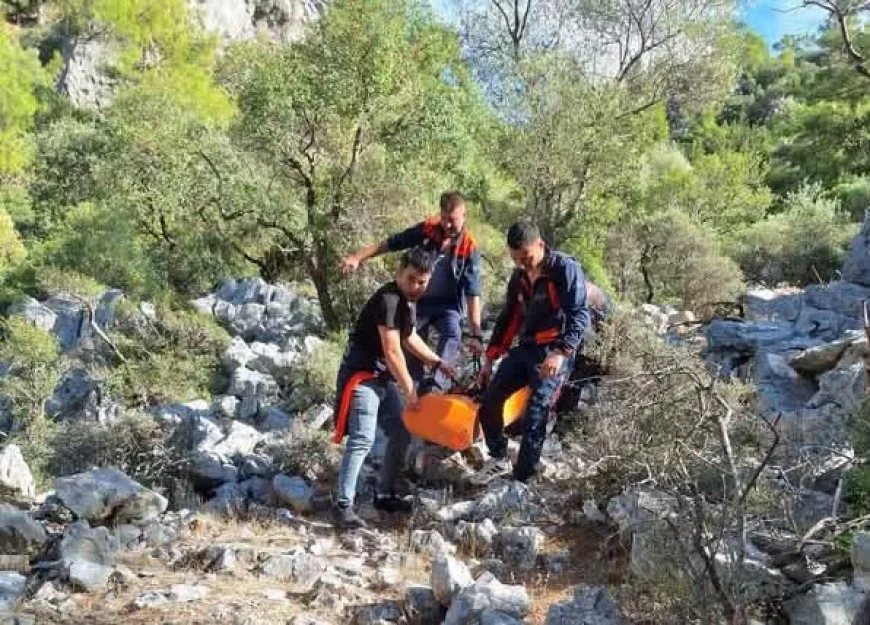 DAĞDA MAHSUR KALAN ALMAN TURİST DENİZDEN KURTARILDI