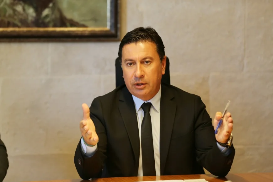 SON DAKİKA...MUĞLA BÜYÜKŞEHİR BELEDİYE BAŞKANI AHMET ARAS CHP’DEN İSTİFA ETTİ