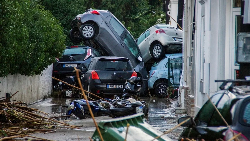SAĞANAK BODRUM'U TEĞET GEÇTİ. TURİSTİK RODOS’U VURDU: 1 ÖLÜ, BÜYÜK YIKIM! FELAKETİN ARDINDAN HASAR TESPİTİ BAŞLADI