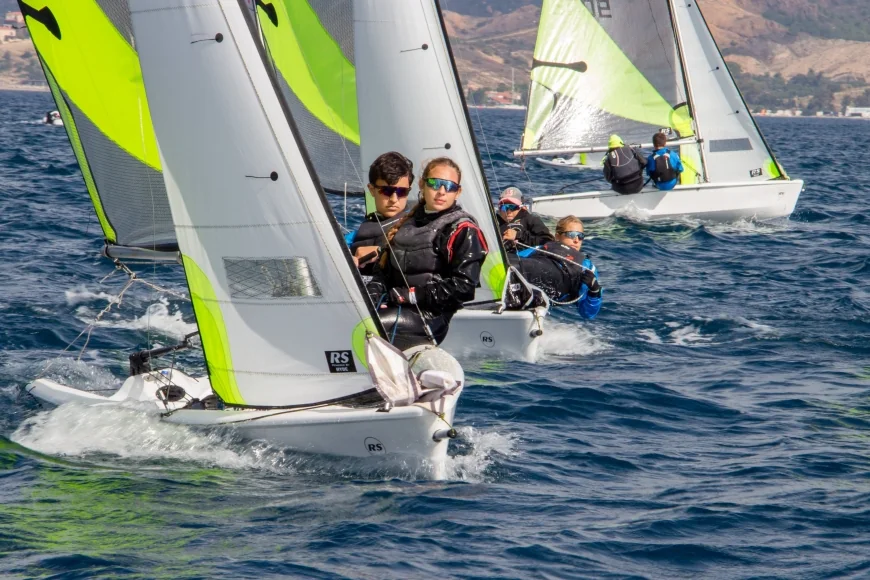 TYF YELKEN LİGİ 470, 420, RS FEVA YARIŞLARI FOÇADA BAŞLADI 