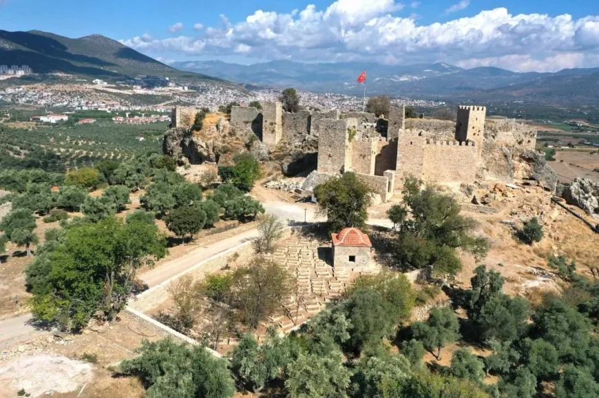 MİLAS’IN 700 YILLIK TARİHİ MİRASI BEÇİN KALESİ RESTORE EDİLİYOR