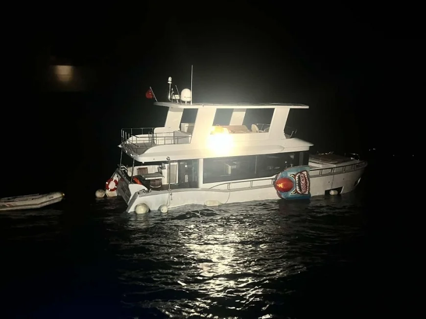 DENİZDE CAN PAZARI SU ALIP BATAN TEKNEDEKİ 2 KİŞİ KURTARILDI