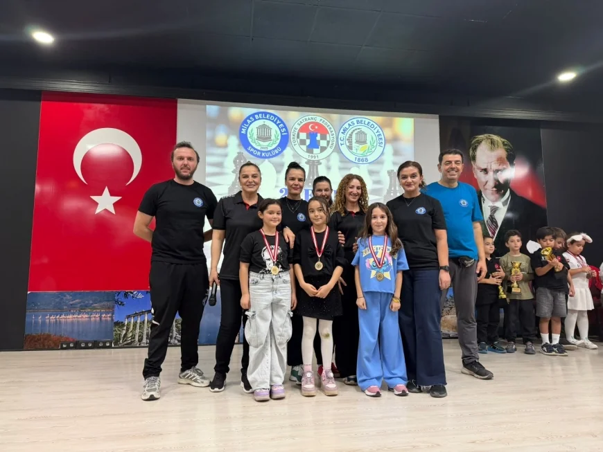 Cumhuriyet Bayramı Satranç Turnuvası’nda kazananlar belli oldu