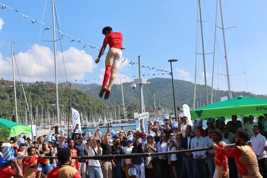 MARMARİS’TE OKTOBERFEST COŞKUSU! TURİSTLERDEN BÜYÜK İLGİ